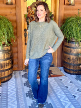 Load image into Gallery viewer, Crisp Morning Top