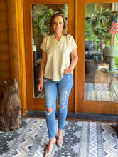 Load image into Gallery viewer, Oakley Top