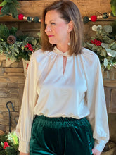 Load image into Gallery viewer, Twisted Sister Keyhole Top