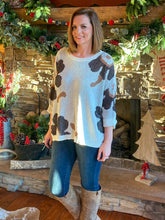 Load image into Gallery viewer, Winter Flower Sweater