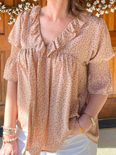 Load image into Gallery viewer, Dogwood Flared Top