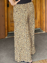 Load image into Gallery viewer, Zara Wide Leg Pants