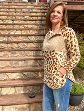 Load image into Gallery viewer, Sleek Leopard Fleece Top