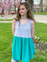 Load image into Gallery viewer, Spring Breeze Tank Top