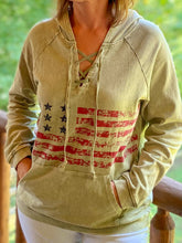 Load image into Gallery viewer, Vintage American Flag Pullover Hoodie