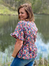 Load image into Gallery viewer, Fields of Flowers Peplum Top