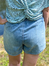 Load image into Gallery viewer, Washed Denim Shorts