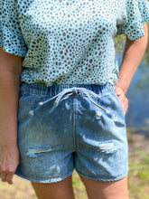 Load image into Gallery viewer, Washed Denim Shorts