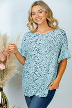 Load image into Gallery viewer, Open Back Twist Top