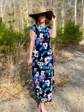Load image into Gallery viewer, Bed of Flowers Maxi Dress
