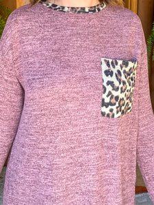 Laura Leopard Pocket Top