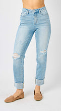 Load image into Gallery viewer, Star Bright Judy Blue Boyfriend Jeans
