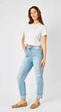 Load image into Gallery viewer, Star Bright Judy Blue Boyfriend Jeans
