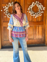 Load image into Gallery viewer, Frilly Floral Top
