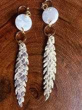 Load image into Gallery viewer, Earrings
