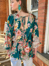 Load image into Gallery viewer, Teal Leopard In Bloom Top

